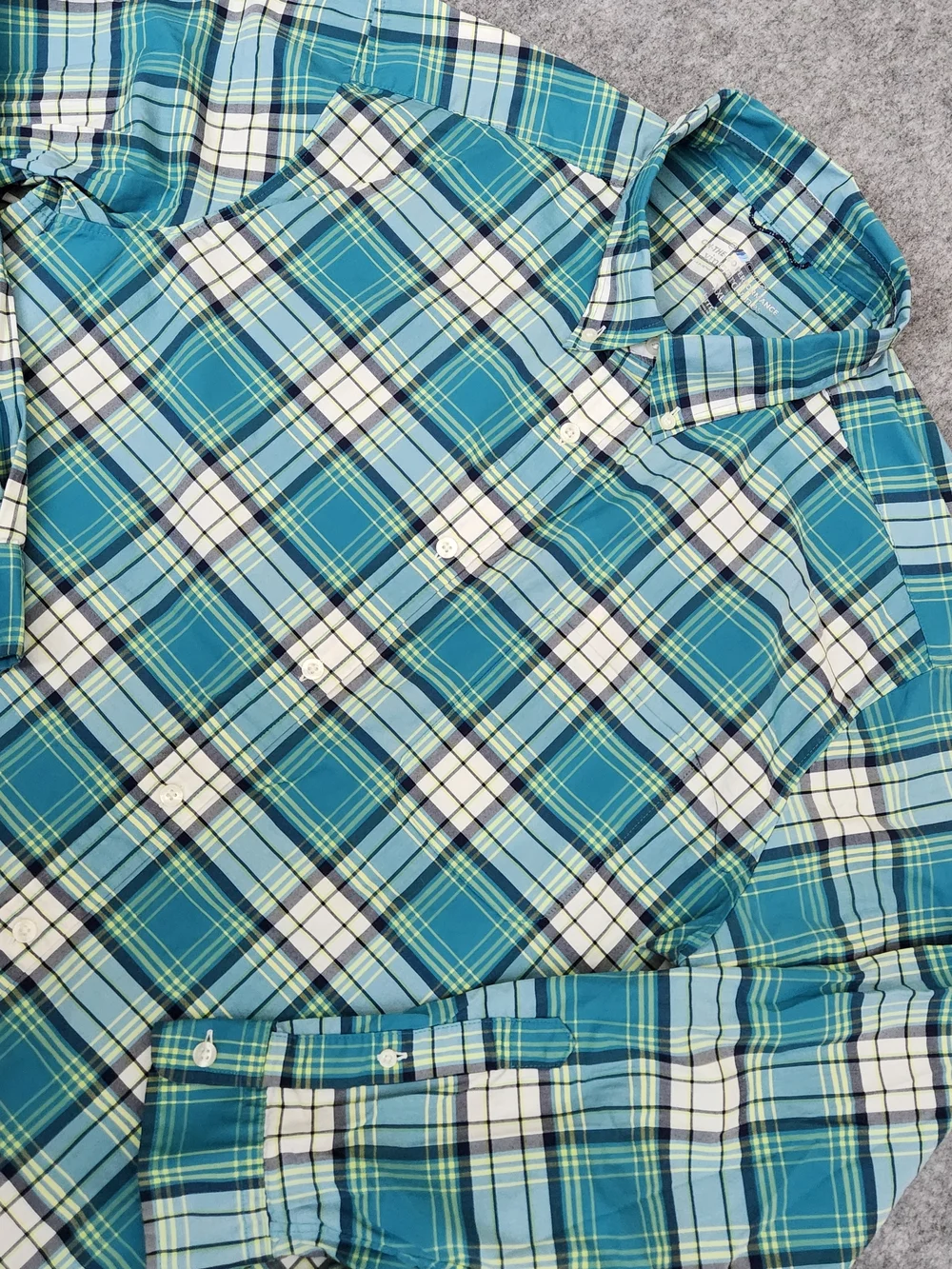 Vineyard Vines On The Go Performance Shirt Men’s 2XL Green Madras Plaid Brrr